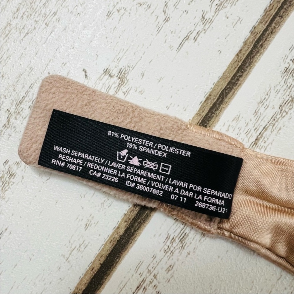 32D Victoria’s Secret Sexy Little Things Push Up Bra - Picture 12 of 12